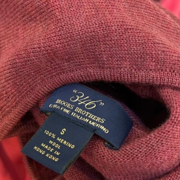 Brooks Brothers Brick Red merino wool sleeveless sweater vest S Hong Kong - Picture 3 of 3